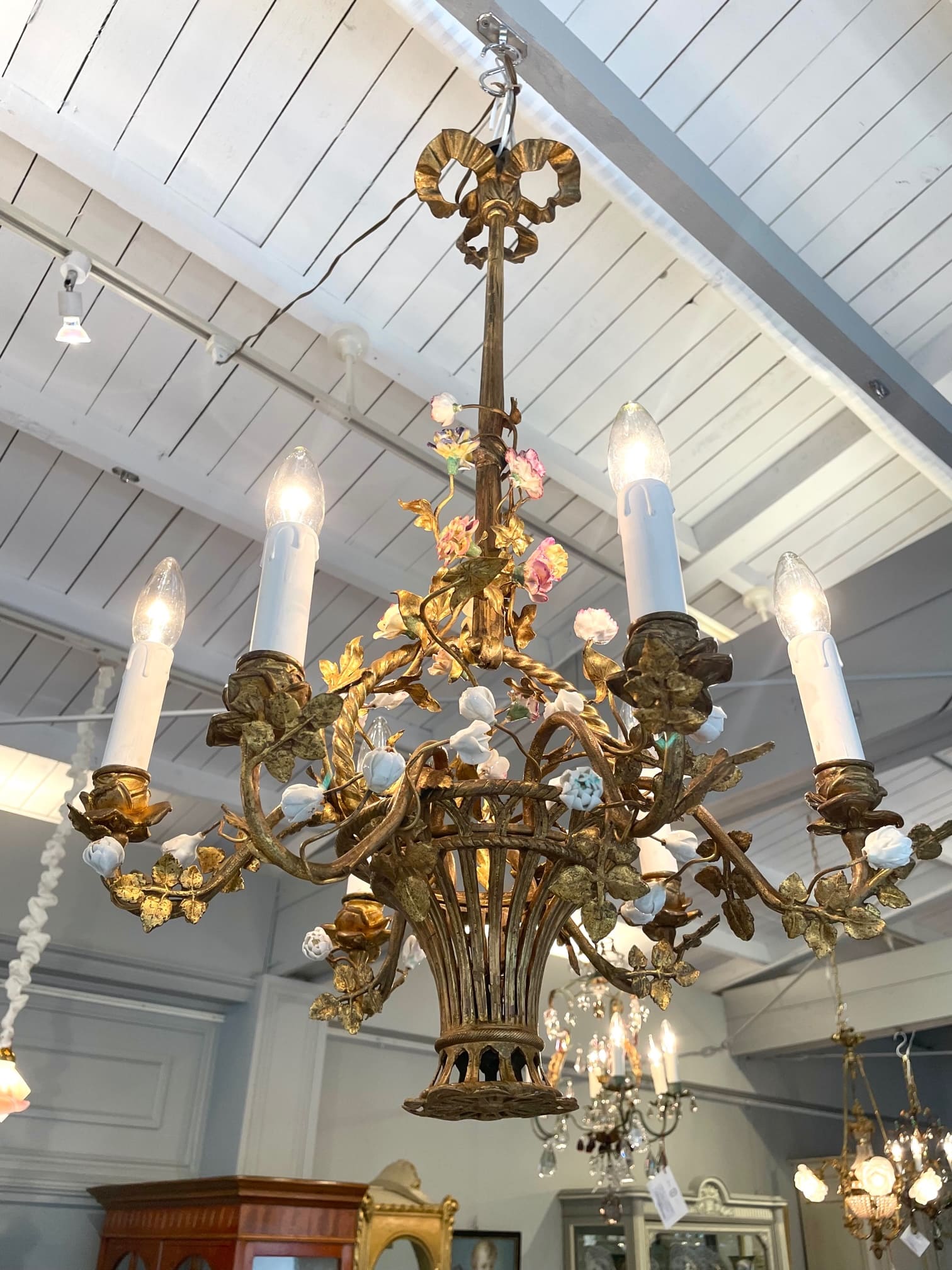 花柄3灯シャンデリア Trois トワクリアガラス3灯シャンデリア